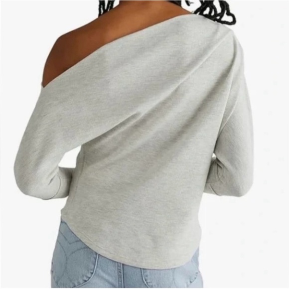 We The Free Fuji Thermal Top in Heather Grey Thumbholes Off Shoulder Size Small - Picture 3 of 11